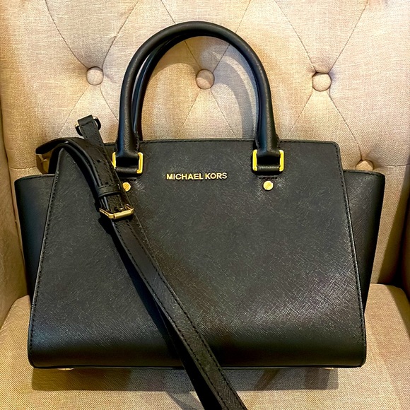 Black Michael Kors Purse - Picture 2 of 4